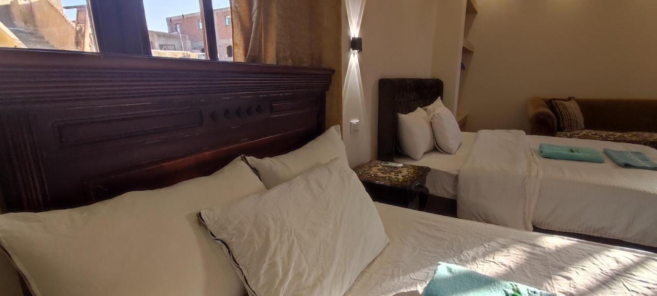 Hotel Pyramids Kingdom à Kafret el-Gabal Extérieur photo