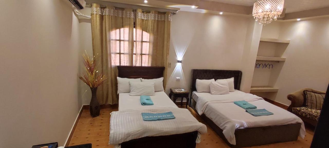 Hotel Pyramids Kingdom à Kafret el-Gabal Extérieur photo