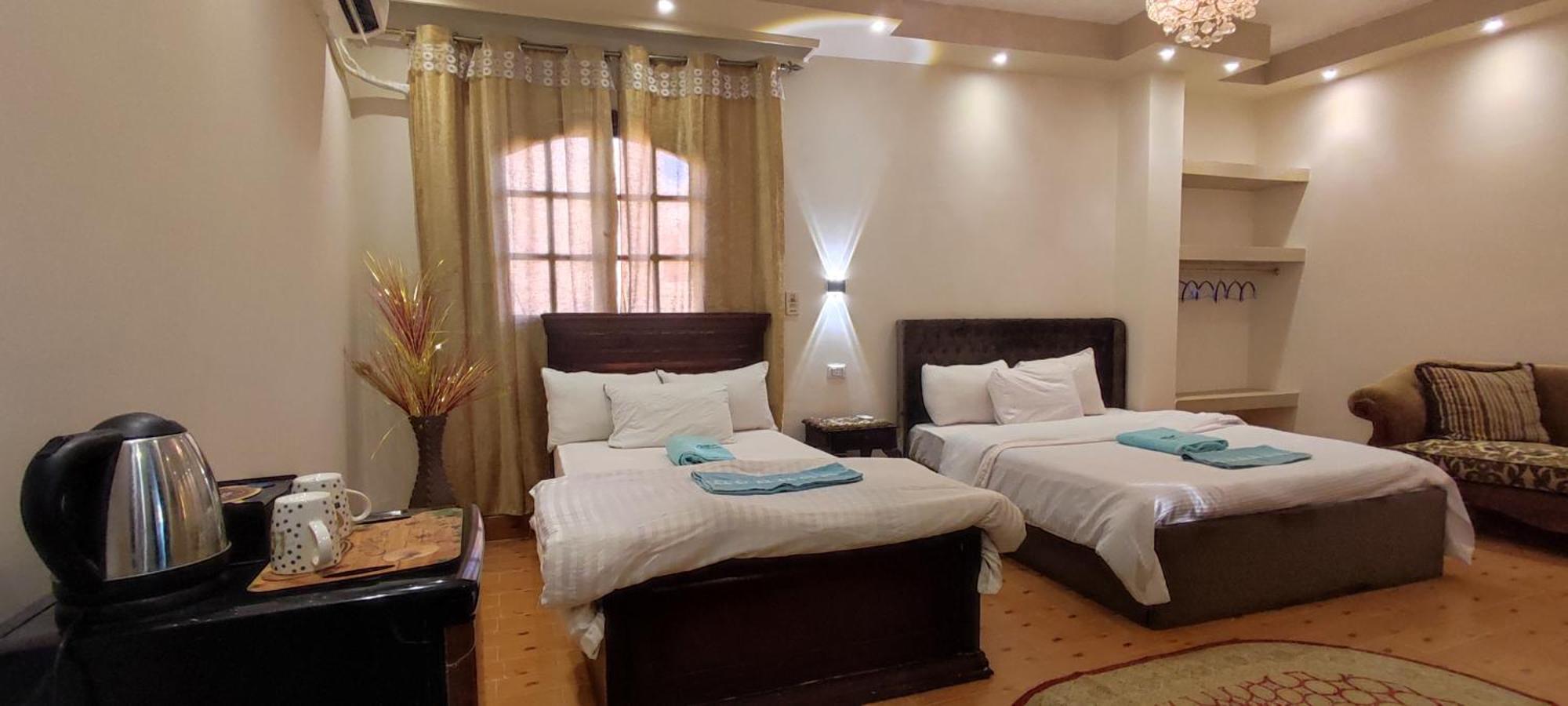 Hotel Pyramids Kingdom à Kafret el-Gabal Extérieur photo